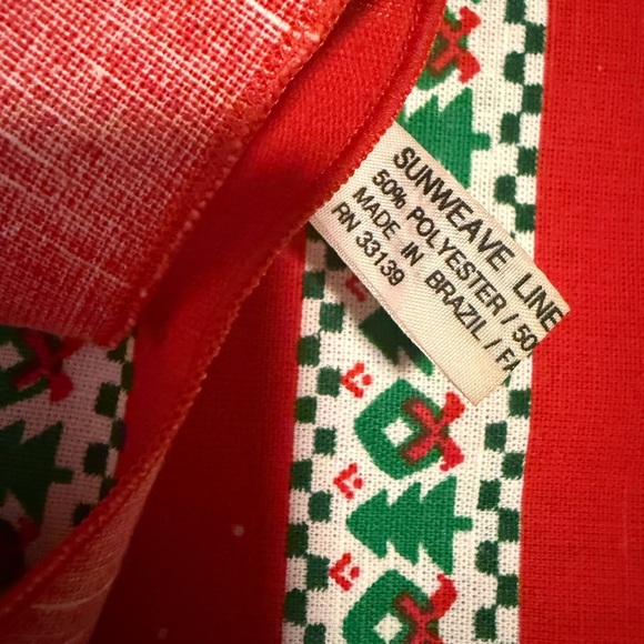 Vintage Festive Red and Green Dining Table Napkins (3) - Picture 1 of 6